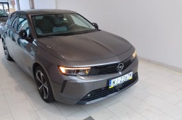 <span class="text-uppercase">Opel Astra</span><br/><span><small class="text-uppercase">Elegance</small><br /><small></small></span>